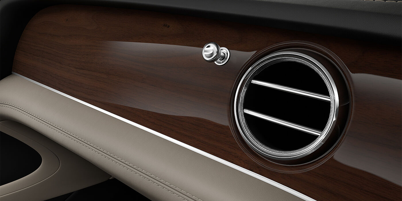 Bentley Berlin Bentley Bentayga SUV veneer detail in Crown Cut Walnut 