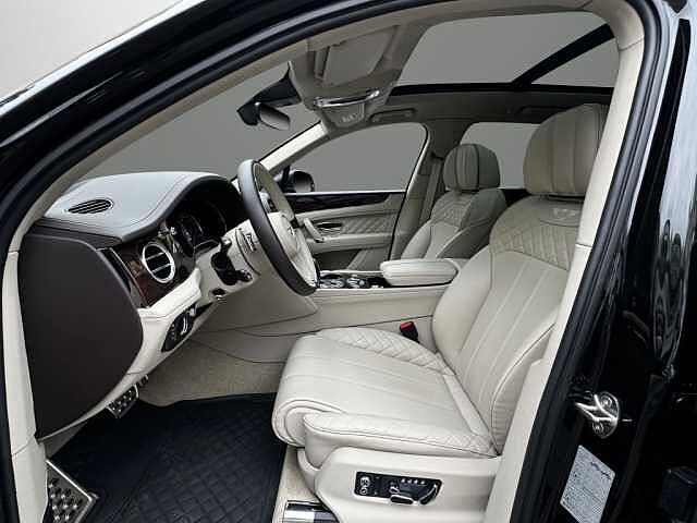 9:Bentley Bentayga V8, SUV, Midnight Emerald, Bentley Berlin