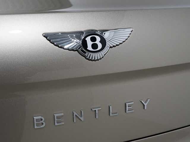17:Bentley Flying Spur Mulliner V8 Hybrid, Limousine, Light Gazelle, Bentley Berlin