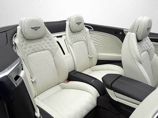 18:Bentley Continental GT Convertible Azure V8 Hybrid, Cabrio, Pale Brodgar, Bentley Berlin
