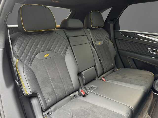 19:Bentley Bentayga S Black Edition V8, SUV, British Racing Green IV Satin, Bentley Berlin