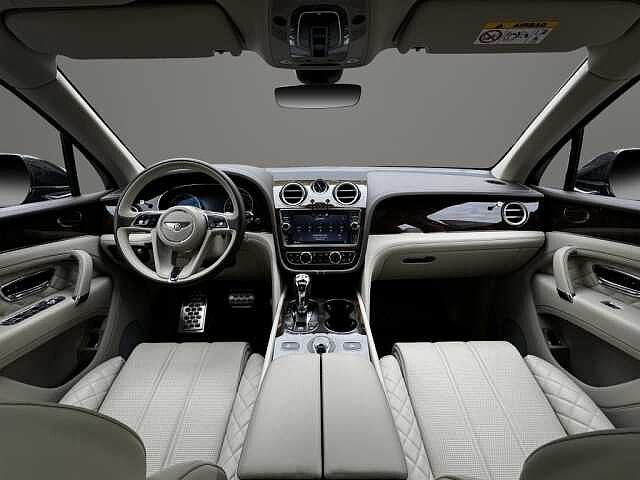 3:Bentley Bentayga V8, SUV, Midnight Emerald, Bentley Berlin