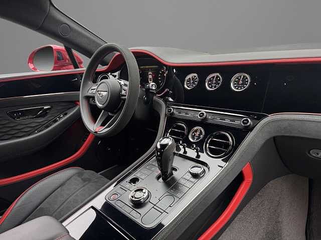 16:Bentley Continental GT Speed First Edition V8 Hybrid, Coupé, Candy Red, Bentley Berlin
