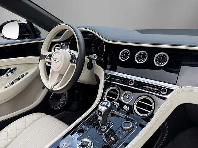 24:Bentley Continental GTC V8, Cabrio, Onyx, Bentley Berlin