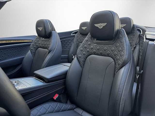 7:Bentley Continental GTC V8, Cabrio, Hallmark, Bentley Berlin