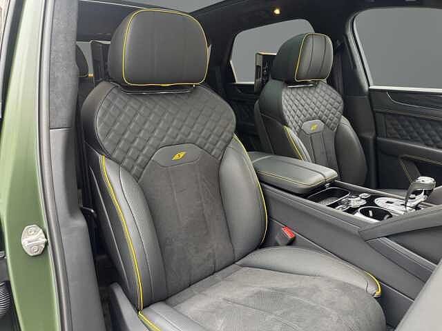 21:Bentley Bentayga S Black Edition V8, SUV, British Racing Green IV Satin, Bentley Berlin