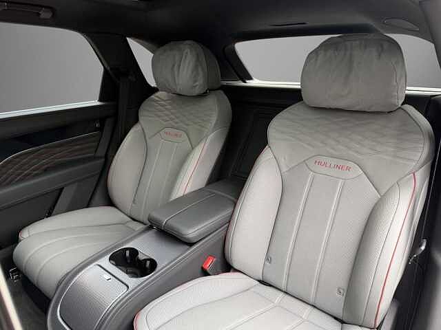 19:Bentley Bentayga EWB Mulliner V8, SUV, Damson, Bentley Berlin