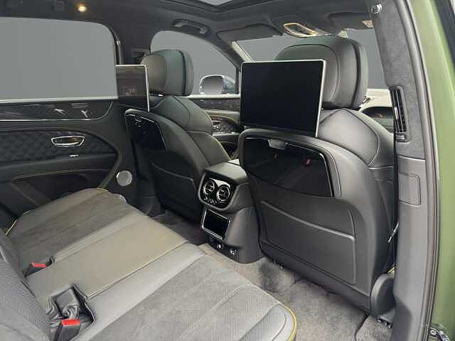 18:Bentley Bentayga S Black Edition V8, SUV, British Racing Green IV Satin, Bentley Berlin