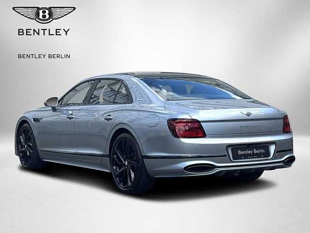 2:Bentley Flying Spur Speed First Edition V8 Hybrid, Limousine, Silver Frost, Bentley Berlin