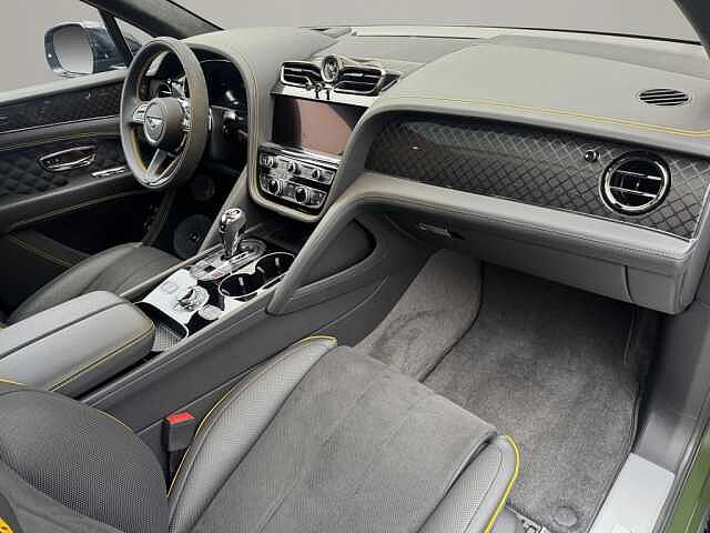 1:Bentley Bentayga S Black Edition V8, SUV, British Racing Green IV Satin, Bentley Berlin