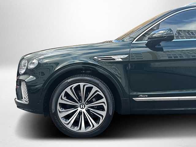 5:Bentley Bentayga EWB Azure V8, SUV, Viridian, Bentley Berlin