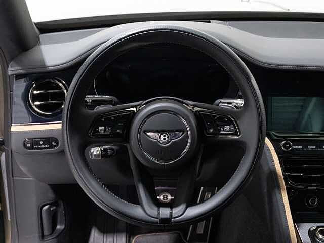 11:Bentley Flying Spur Mulliner V8 Hybrid, Limousine, Light Gazelle, Bentley Berlin