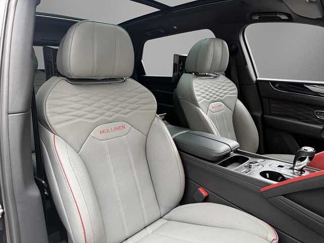 24:Bentley Bentayga EWB Mulliner V8, SUV, Damson, Bentley Berlin