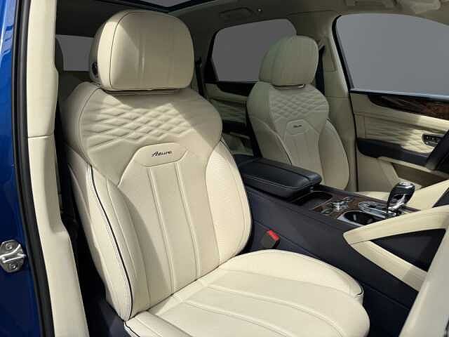 23:Bentley Bentayga Azure V6 Hybrid, SUV, Sequin Blue, Bentley Berlin