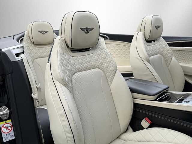 26:Bentley Continental GTC V8, Cabrio, Onyx, Bentley Berlin
