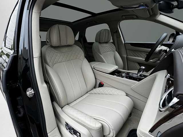 16:Bentley Bentayga V8, SUV, Midnight Emerald, Bentley Berlin