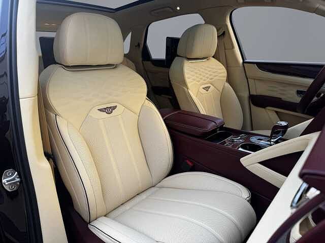 11:Bentley Bentayga Azure V8, SUV, Black Velvet, Bentley Berlin