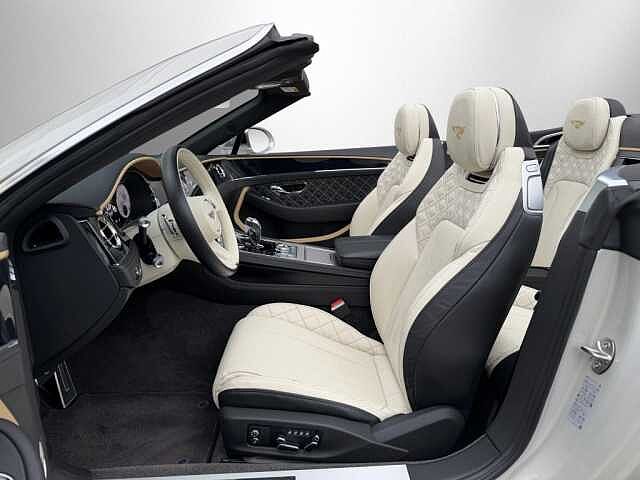 22:Bentley Continental GTC Mulliner V8, Cabrio, White Sand, Bentley Berlin