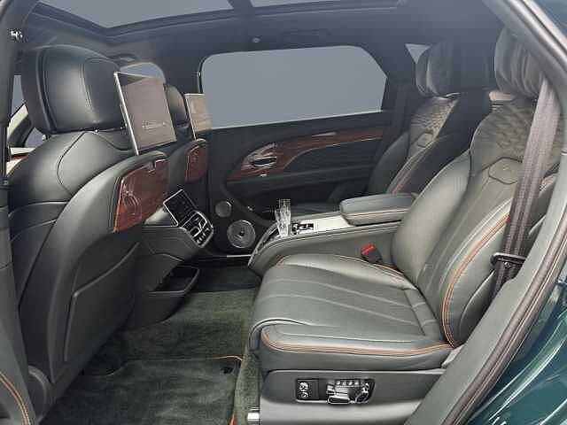 12:Bentley Bentayga EWB Azure V8, SUV, Viridian, Bentley Berlin