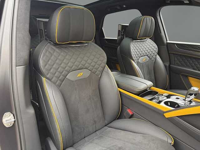 21:Bentley Bentayga S Black Edition V8, SUV, Royal Ebony Satin, Bentley Berlin