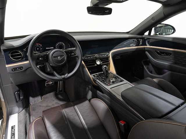 10:Bentley Flying Spur Mulliner V8 Hybrid, Limousine, Light Gazelle, Bentley Berlin