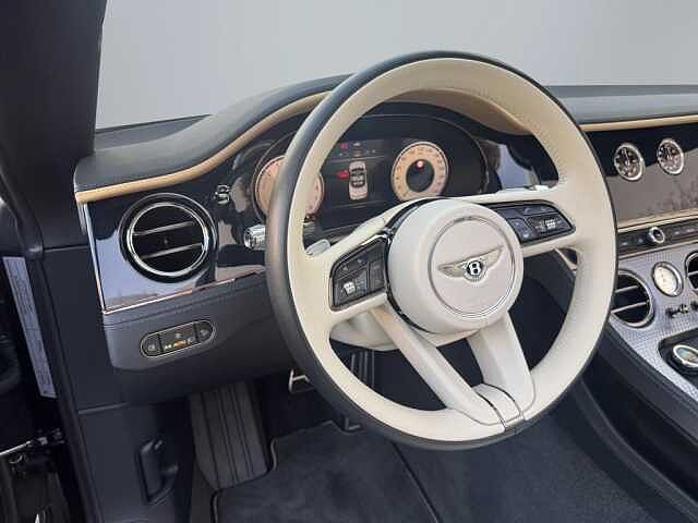 18:Bentley Continental GT Convertible Mulliner V8 Hybrid, Cabrio, Spectre, Bentley Berlin