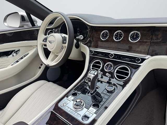 21:Bentley Continental GT Convertible Azure V8 Hybrid, Cabrio, Pale Brodgar, Bentley Berlin