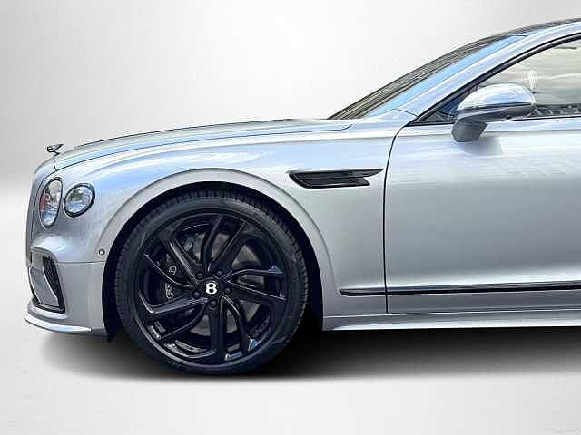 5:Bentley Flying Spur Speed First Edition V8 Hybrid, Limousine, Silver Frost, Bentley Berlin