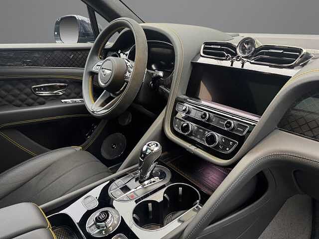 22:Bentley Bentayga S Black Edition V8, SUV, British Racing Green IV Satin, Bentley Berlin